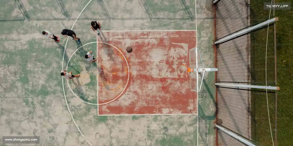 <strong>星空综合</strong>🏊‍♀️跃入泳池、踏上跑道、握紧器械 —— 你的身体，比你想象中更强大！